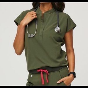 Figs dark olive set - Rafaela top small & Yola high waisted bottoms small